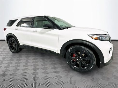 Certified 2022 Ford Explorer ST w/ Equipment Group 401A image 8