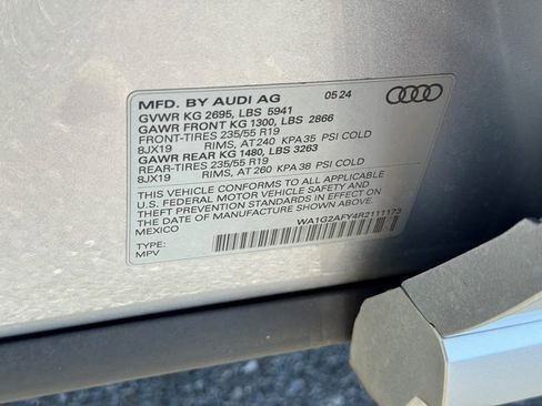 Certified 2024 Audi Q5 e Premium w/ Convenience Package image 35