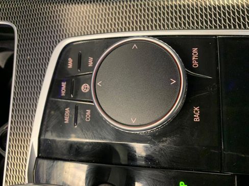 Used 2022 BMW X5 xDrive40i w/ M Sport Package image 56