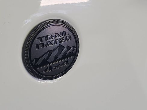 Used 2025 Jeep Wrangler Sport AWD/4WD image 30