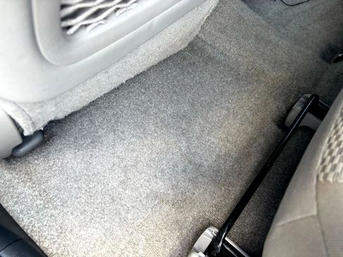 Used 2007 Toyota RAV4 Limited image 9