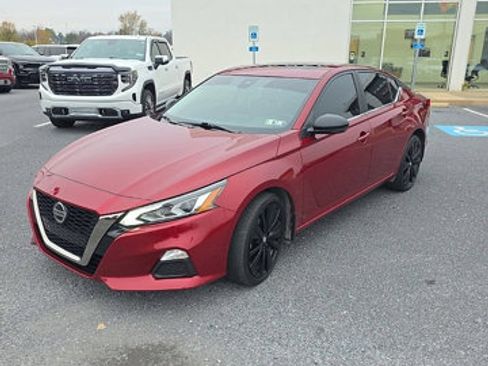 Used 2021 Nissan Altima 2.5 SR w/ SR Premium Package image 20