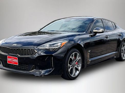 Used 2019 Kia Stinger GT image 2