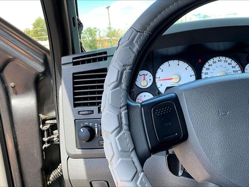Used 2007 Dodge Ram 1500 Truck ST w/ SXT Group RWD image 17