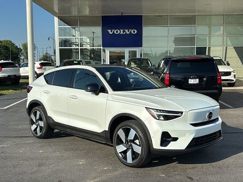 Certified 2023 Volvo C40 P8 Recharge Plus w/ Climate Package AWD/4WD image 2