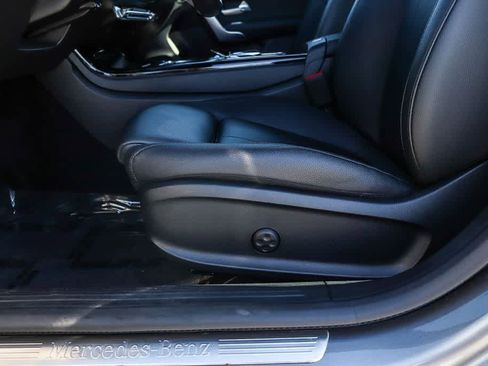 Used 2024 Mercedes-Benz CLA 250 image 21
