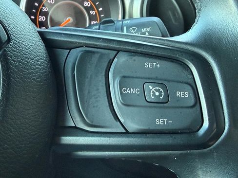 Used 2018 Jeep Wrangler Unlimited Sport S image 24