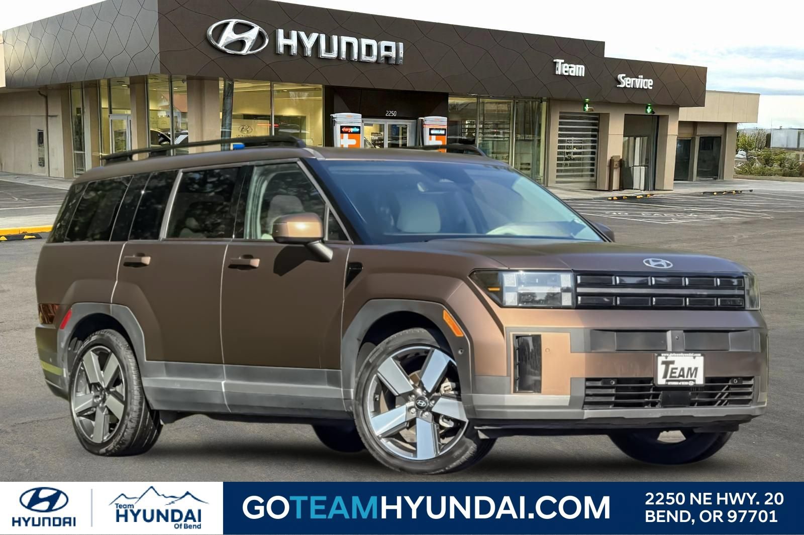 Used 2024 Hyundai Santa Fe Limited AWD/4WD image 1