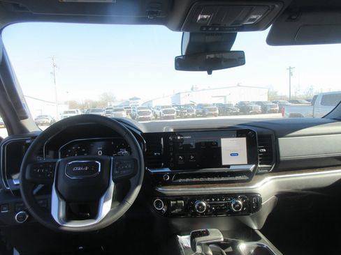 New 2026 GMC Sierra 1500 Elevation image 15