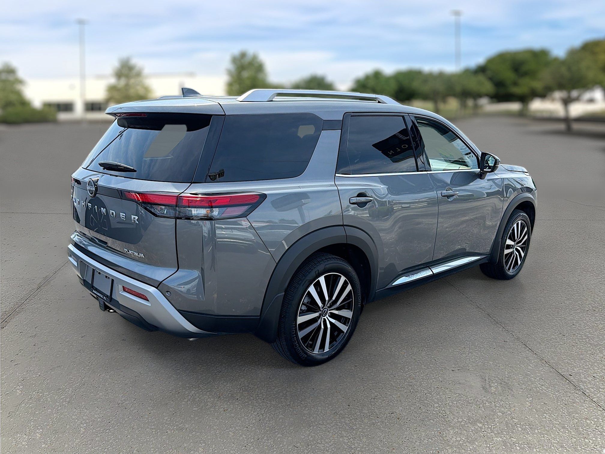 Used 2024 Nissan Pathfinder Platinum w/ Cargo Package FWD image 7