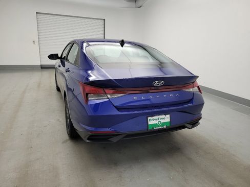 Used 2022 Hyundai Elantra SEL FWD image 6