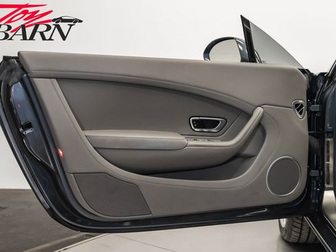 Used 2015 Bentley Continental GT image 18