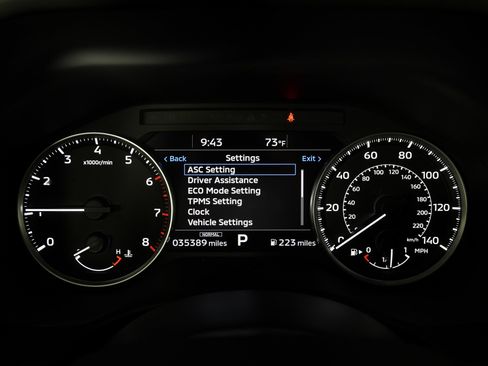 Used 2023 Mitsubishi Outlander SE image 19
