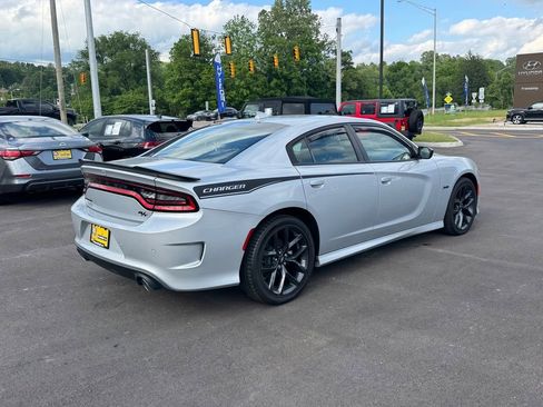 Used 2023 Dodge Charger R/T w/ Blacktop Package RWD image 4