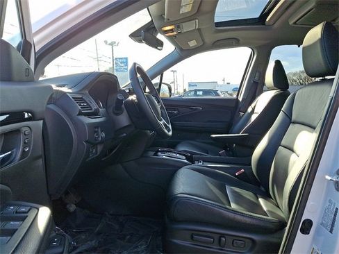 Certified 2022 Honda Pilot Touring image 13