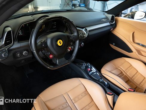 Used 2010 Ferrari 458 Italia Coupe image 22