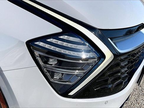 Certified 2023 Kia Sportage SX image 31