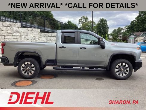 Used 2024 Chevrolet Silverado 2500 Custom w/ Custom Value Package AWD/4WD image 8