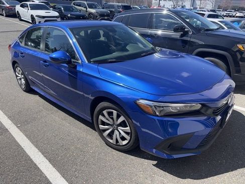 Used 2024 Honda Civic LX image 3