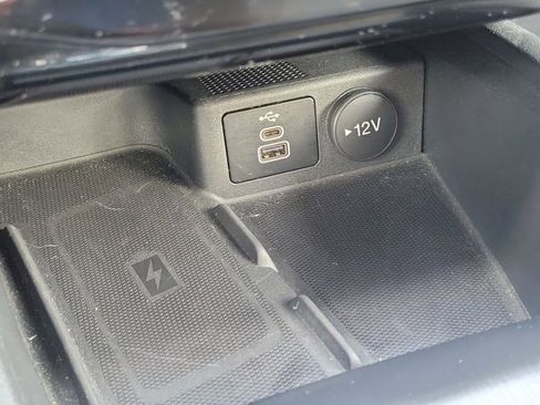 Used 2024 Ford Escape Platinum w/ Premium Technology Package image 19