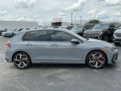 New 2026 Volkswagen GTI SE FWD image 3