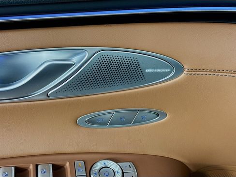 New 2026 Genesis GV70 2.5T Advanced w/ G1 Accessory Package image 21