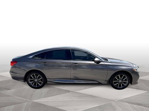 Used 2022 Honda Accord EX-L image 9
