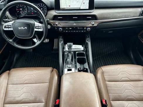 Used 2022 Kia Telluride SX w/ SX Prestige Package image 10