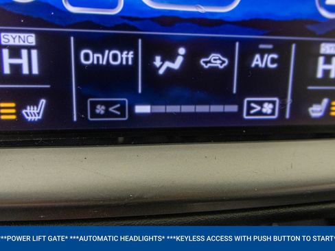 Used 2021 Subaru Outback Premium image 8