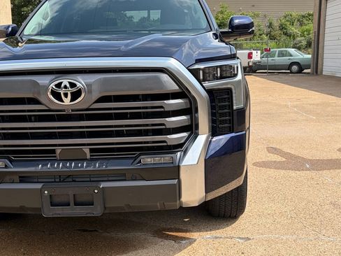 Used 2024 Toyota Tundra Limited AWD/4WD image 18