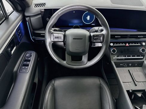 Used 2024 Hyundai Santa Fe Calligraphy FWD image 10
