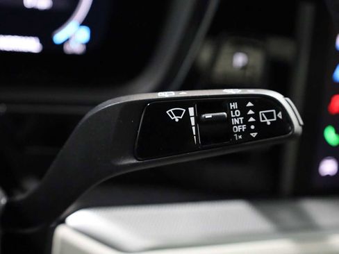 Certified 2025 Porsche Cayenne image 28