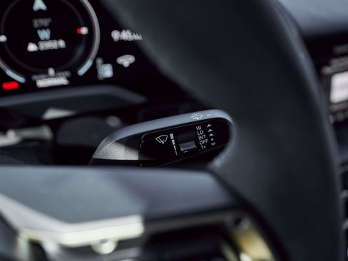 Used 2025 Porsche Taycan 4S w/ Premium Package image 56