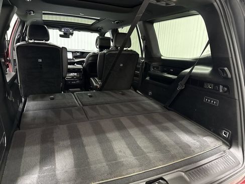 Used 2022 Jeep Wagoneer Series III w/ Premium Group I RWD image 37