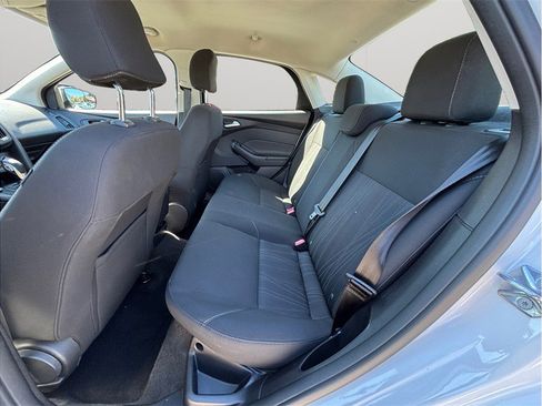 Used 2017 Ford Focus SE image 27
