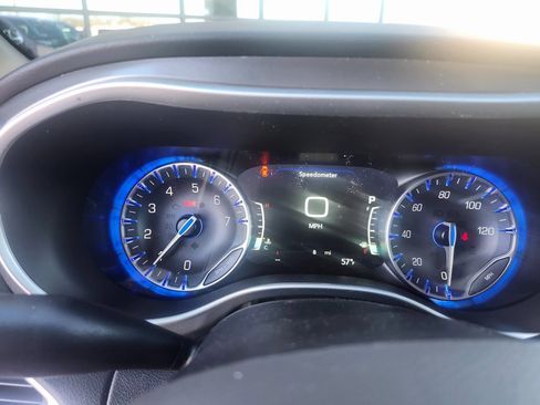 New 2026 Chrysler Voyager LX image 15