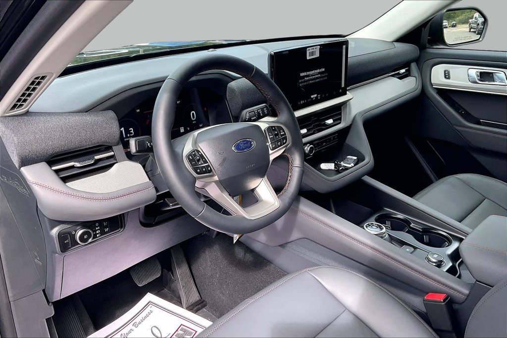 New 2026 Ford Explorer Active w/ Active Comfort Package RWD image 6