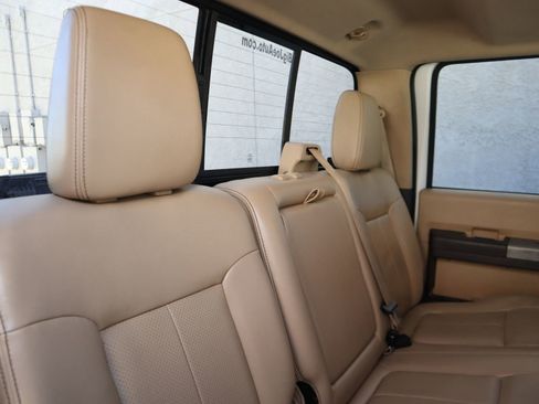 Used 2015 Ford F250 Lariat w/ Lariat Ultimate Package image 60