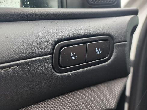 Used 2025 Hyundai Tucson Limited image 11