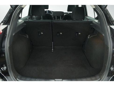 Used 2019 Nissan Kicks S image 16