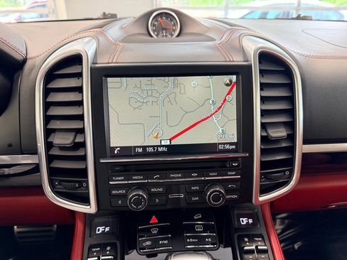 Used 2016 Porsche Cayenne S AWD/4WD image 43