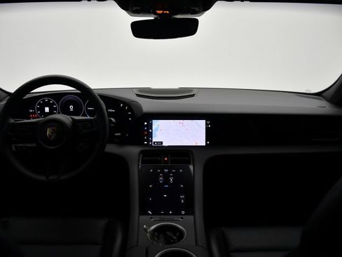 Certified 2025 Porsche Taycan AWD/4WD image 21