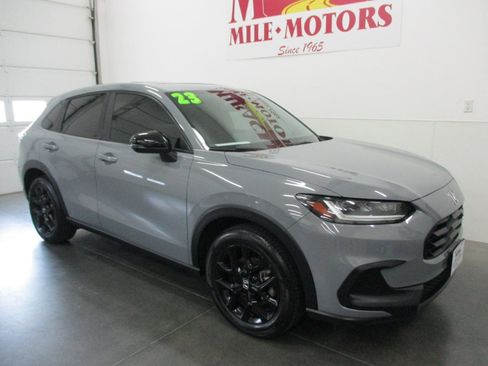 Used 2023 Honda HR-V Sport image 1