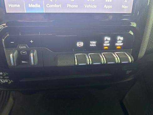 Used 2025 RAM 3500 Tradesman AWD/4WD image 45