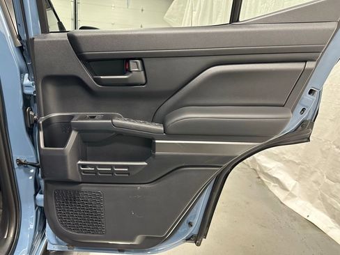 Used 2025 Toyota 4Runner TRD Off-Road AWD/4WD image 50