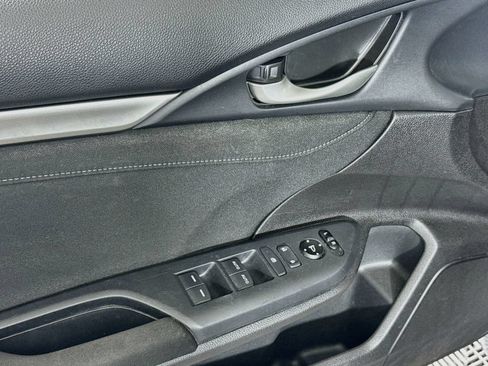 Used 2021 Honda Civic EX image 17