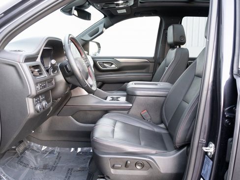 Used 2023 Chevrolet Tahoe RST image 11