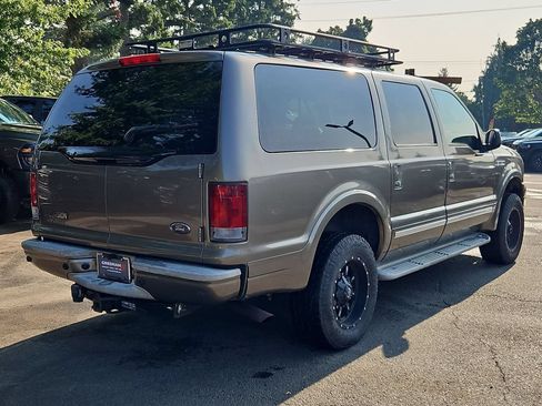 Used 2005 Ford Excursion Limited AWD/4WD image 7