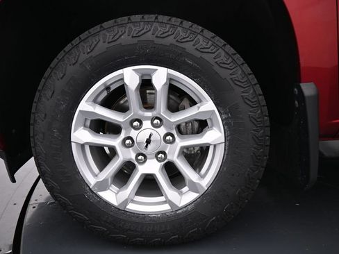 Used 2023 Chevrolet Silverado 1500 RST AWD/4WD image 14