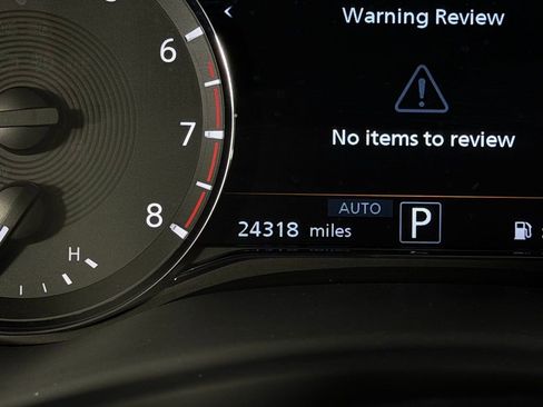 Used 2024 INFINITI QX80 Sensory image 18